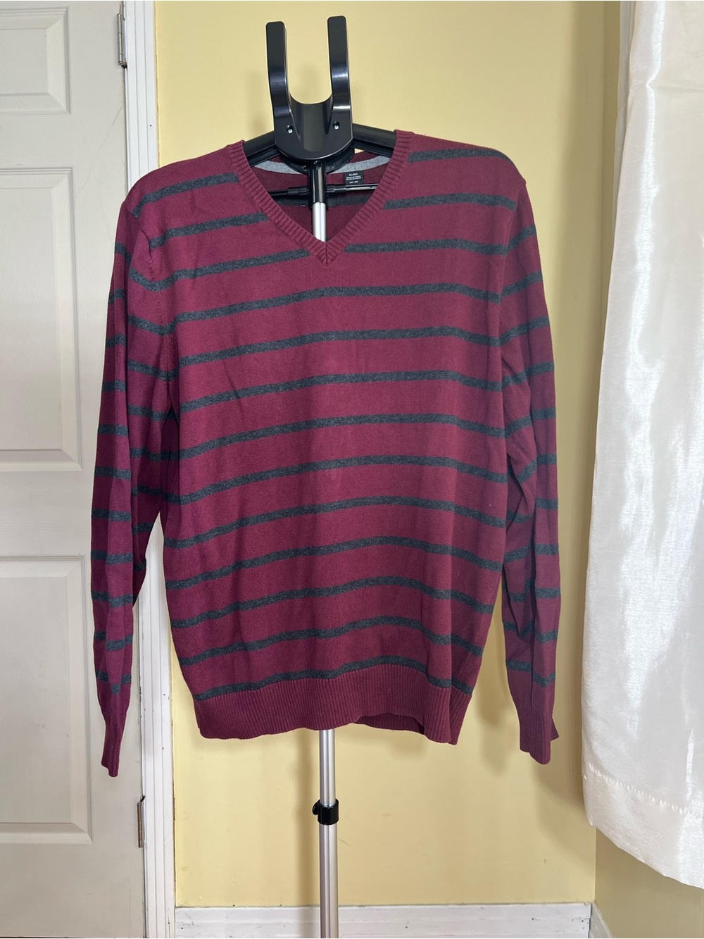Haggar Men’s Burgundy & Charcoal Striped V-Neck Sweater | Size XL